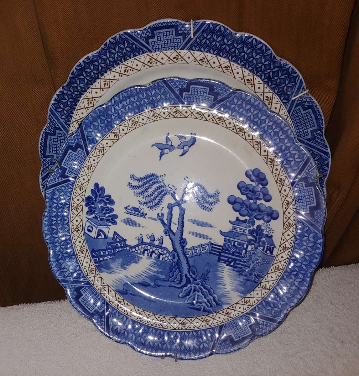 Old Willow plates