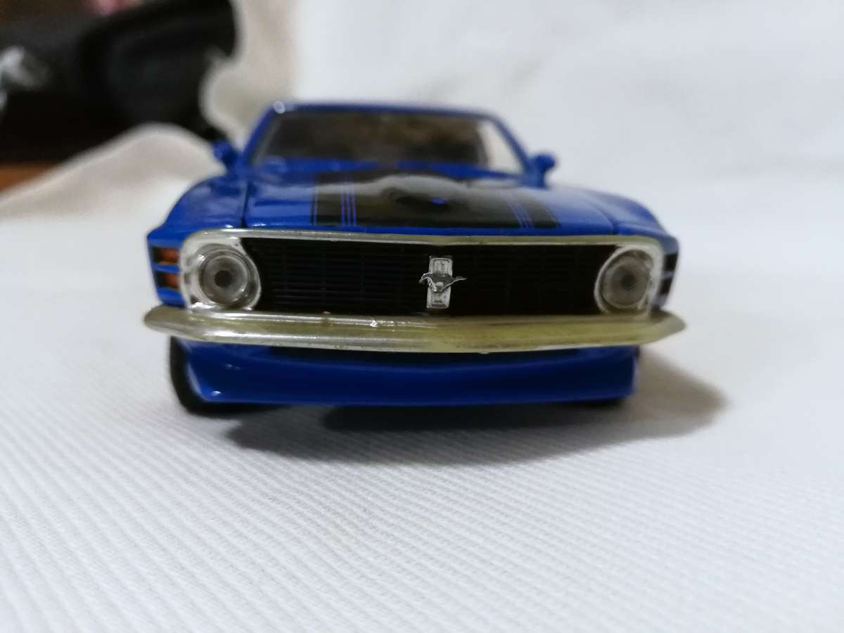 Vintage Maisto 1:24 1970 The Boss Ford Mustang 302 in Blue