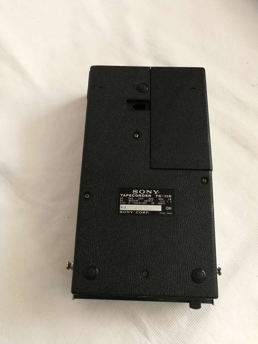 Sony TC-110 Solid State Tape Recorder Casette- Player, Made In Japan , 70s