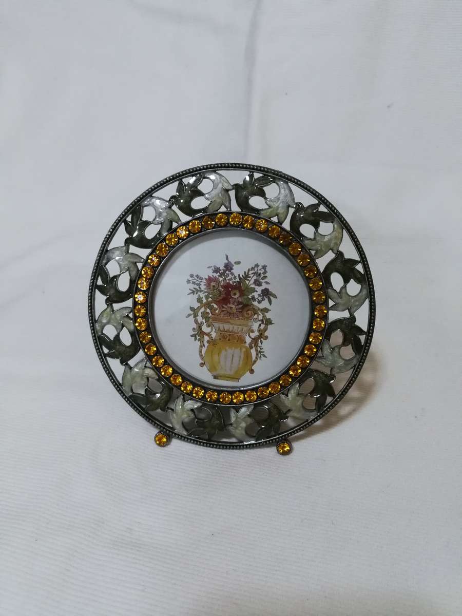 Stunning Photo Frame 122mm Diameter. Simulated Gemstone with Enamel Floral Design