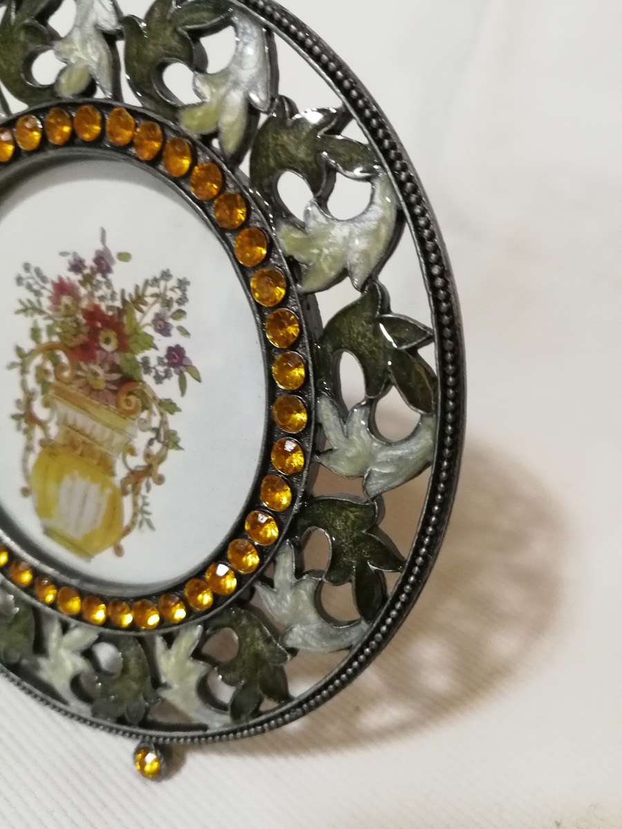 Stunning Photo Frame 122mm Diameter. Simulated Gemstone with Enamel Floral Design