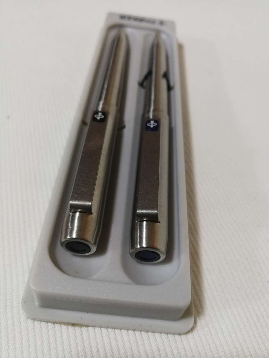 Parker 25 Set Stainless Steel Ballpoint & Pencil Set In Original Case