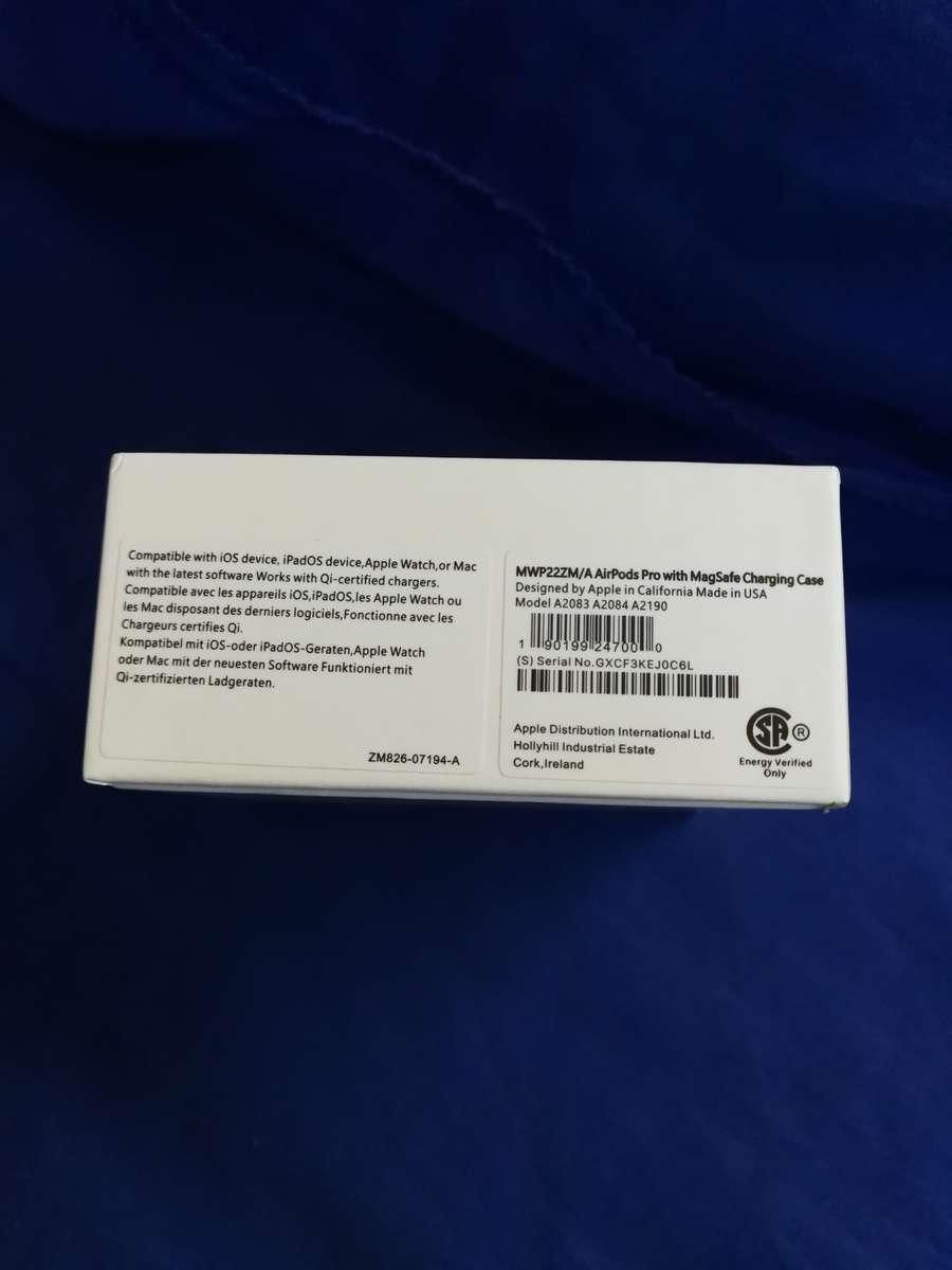 APPLE AirPods Pro 2nd Gen with MagSafe Case (USB-C)- Boxed item