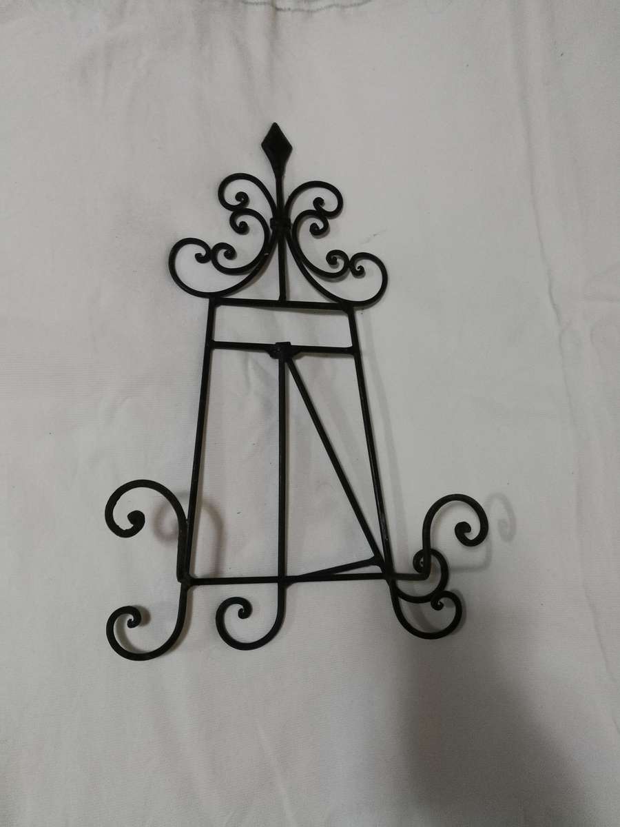 Black Cast Iron Decorative Picture Frame Easel/ Recipe Book Diamond Scroll Curve Design- Vintage