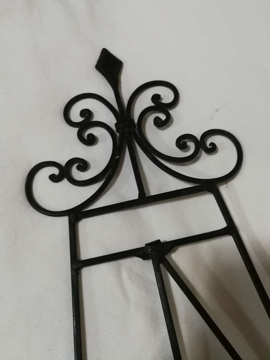 Black Cast Iron Decorative Picture Frame Easel/ Recipe Book Diamond Scroll Curve Design- Vintage