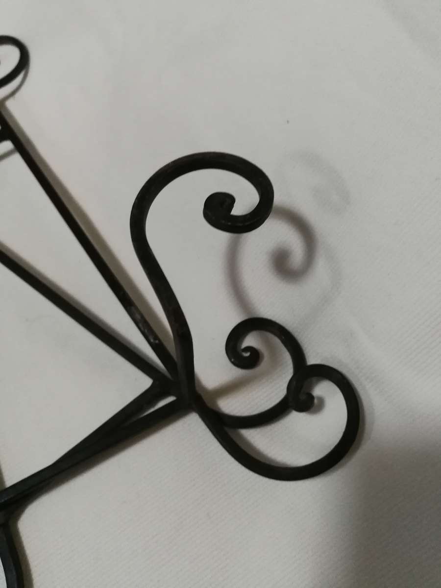 Black Cast Iron Decorative Picture Frame Easel/ Recipe Book Diamond Scroll Curve Design- Vintage