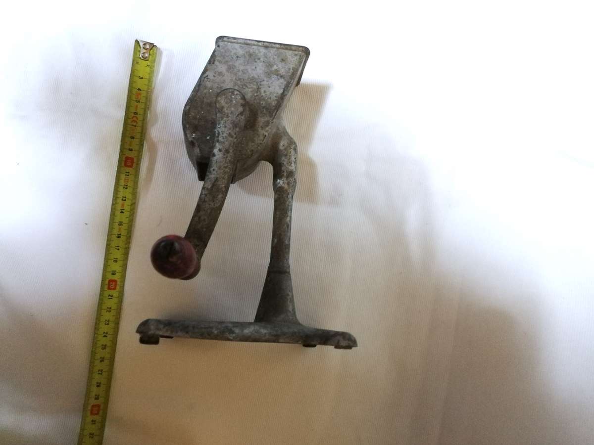 Vintage National Brand Metal Ice Cube Crusher 1950s Red Hand Crank