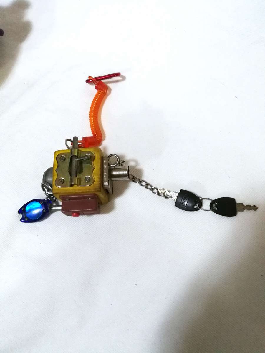 Busy Cube for seniors: dementia, Alzheimer's, Stroke Recovery, Occupational Therapy, and Fidgety Han