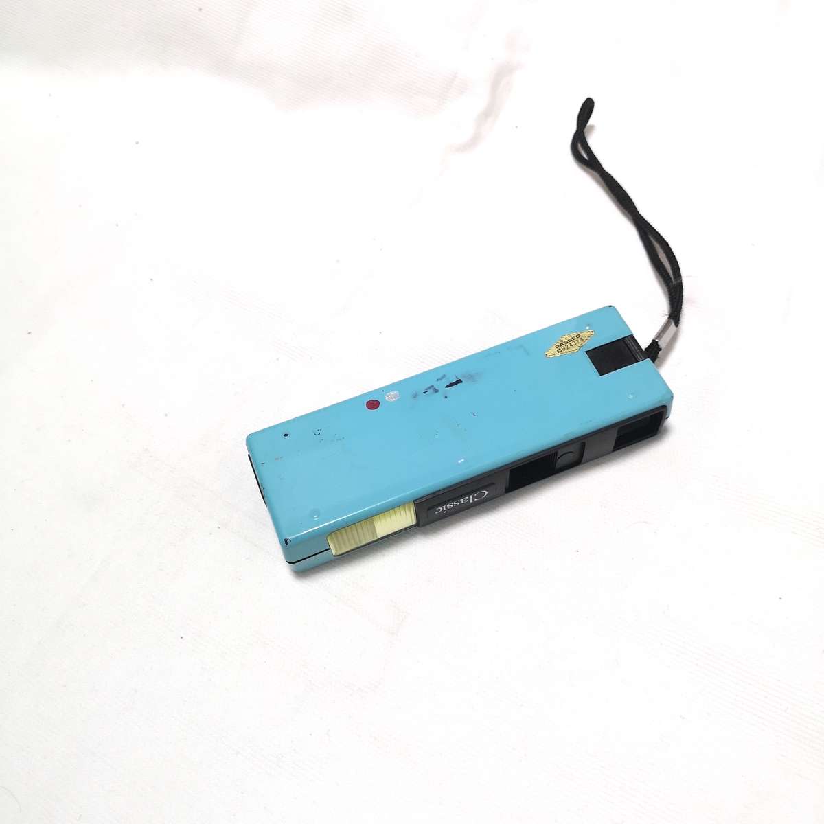 Vintage 1980s Classic 110 CEF Film Camera w/ Wrist Strap