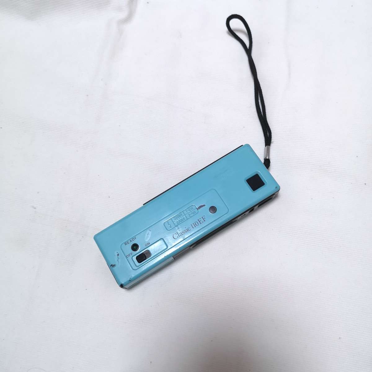 Vintage 1980s Classic 110 CEF Film Camera w/ Wrist Strap