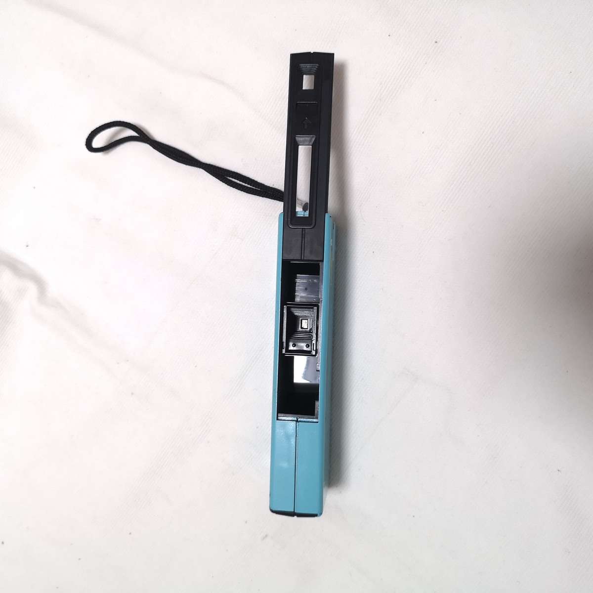 Vintage 1980s Classic 110 CEF Film Camera w/ Wrist Strap