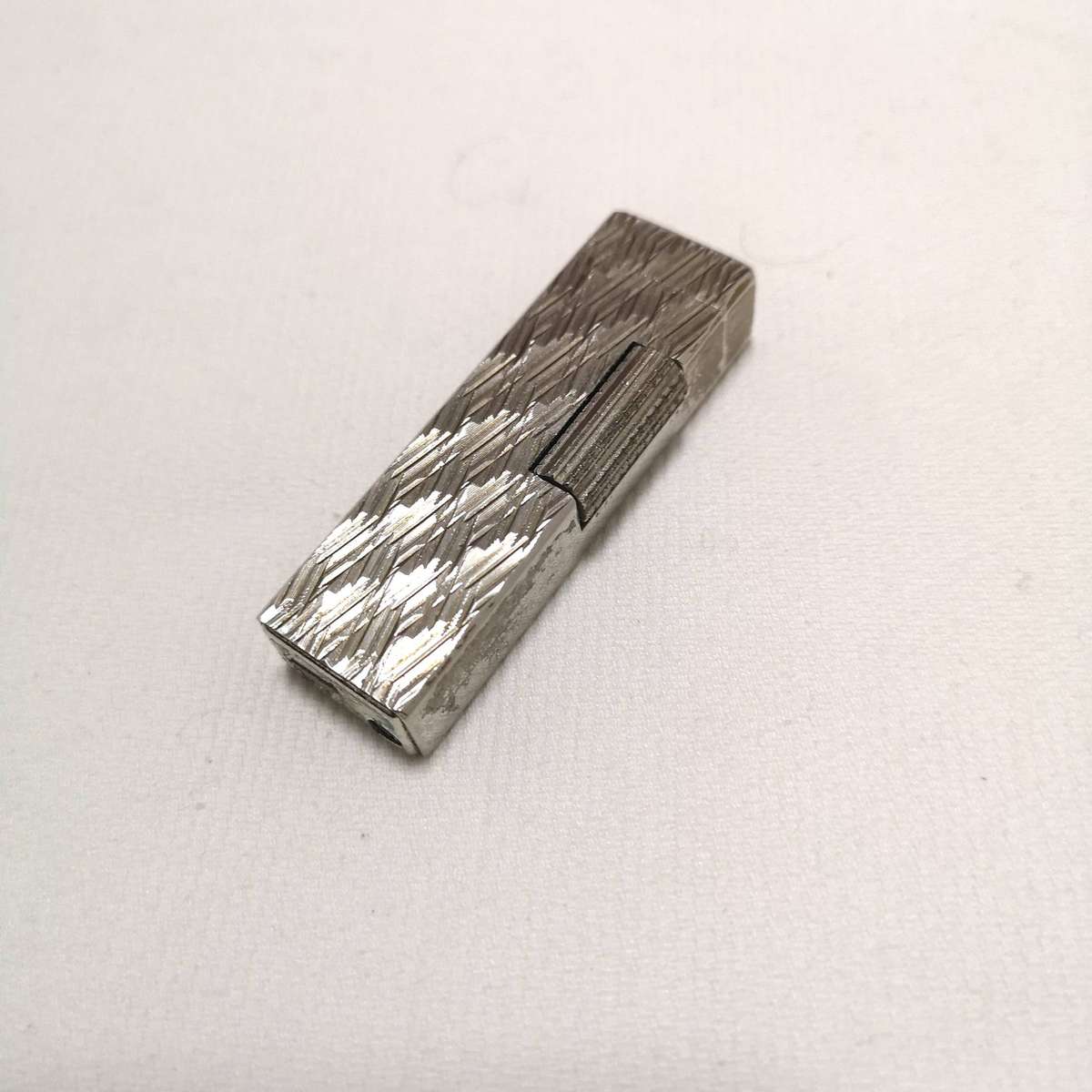 Vintage WIN Silver Tone Textured Metal Cigarette Cigar Lighter 2.5" *UNTESTED*