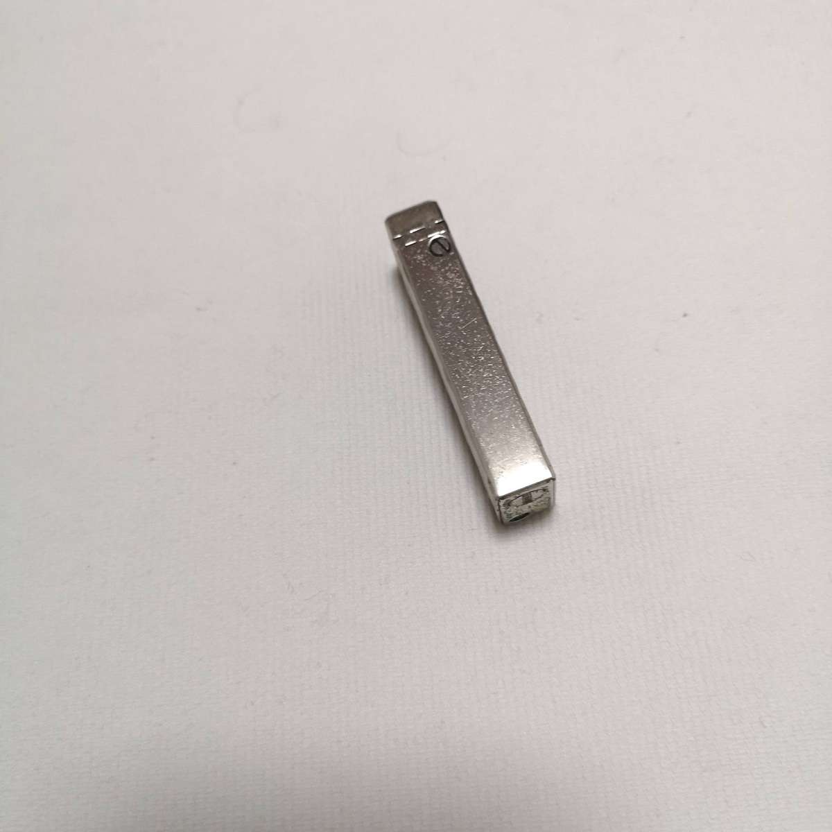 Vintage WIN Silver Tone Textured Metal Cigarette Cigar Lighter 2.5" *UNTESTED*