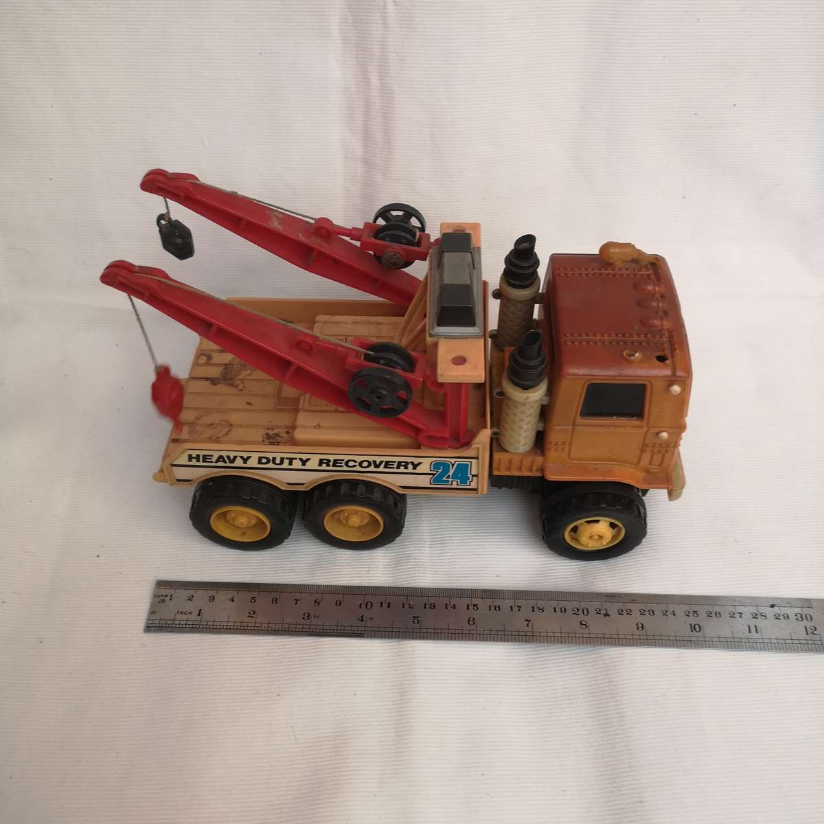 Vintage Heavy Duty Recovery Truck- Hong Kong