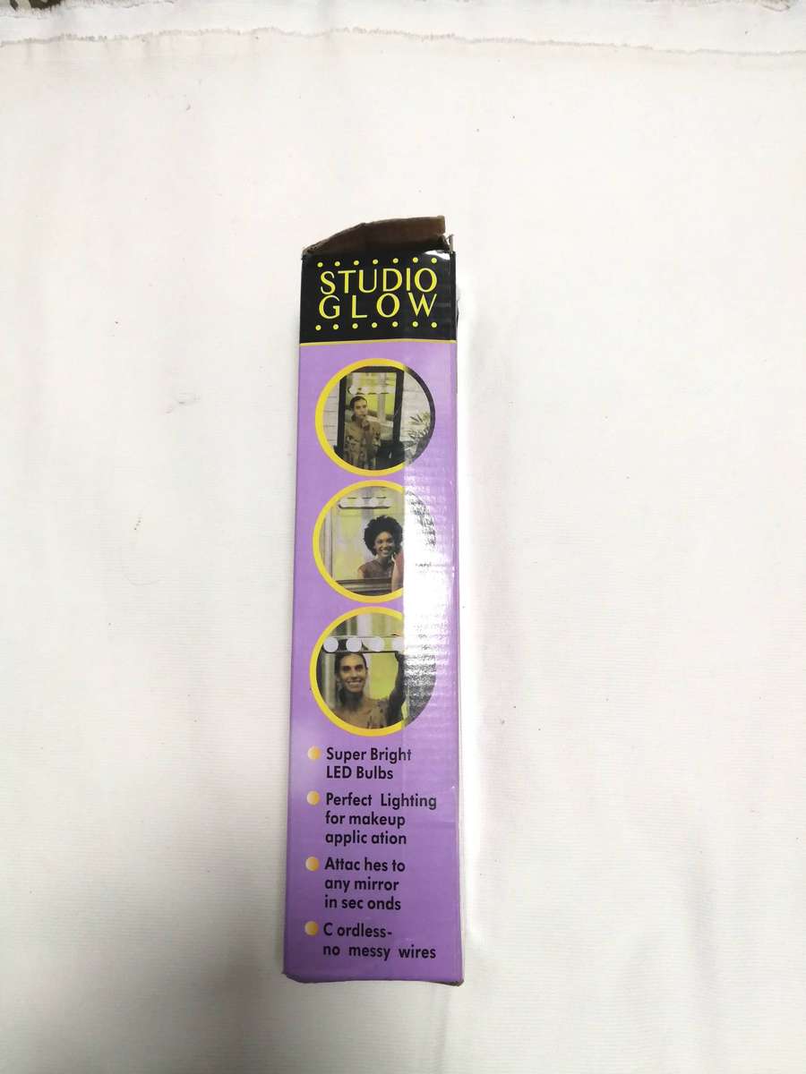 Studio Glow - Vanity Make Up Light