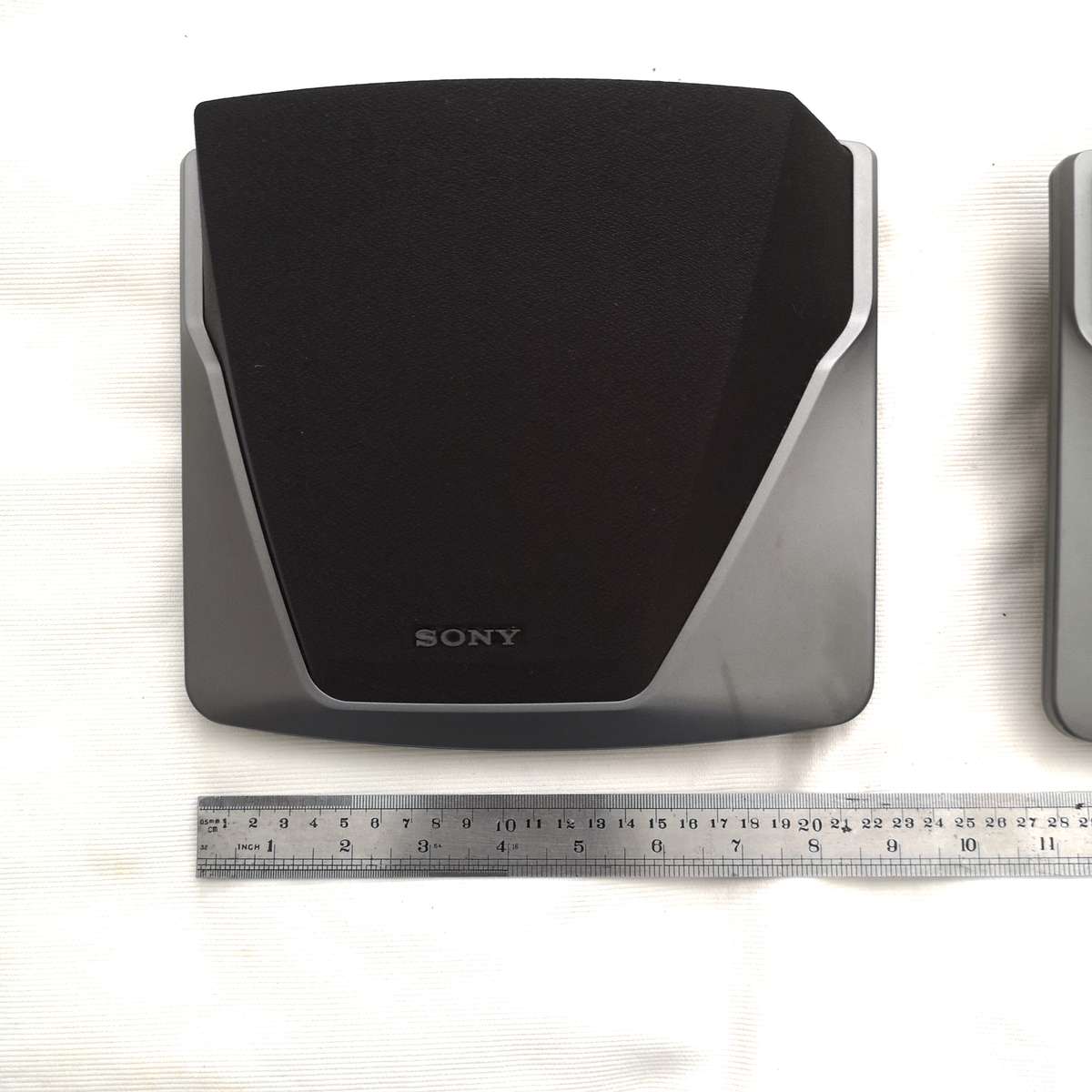 Sony SS- SR125G Speaker set. Vintage