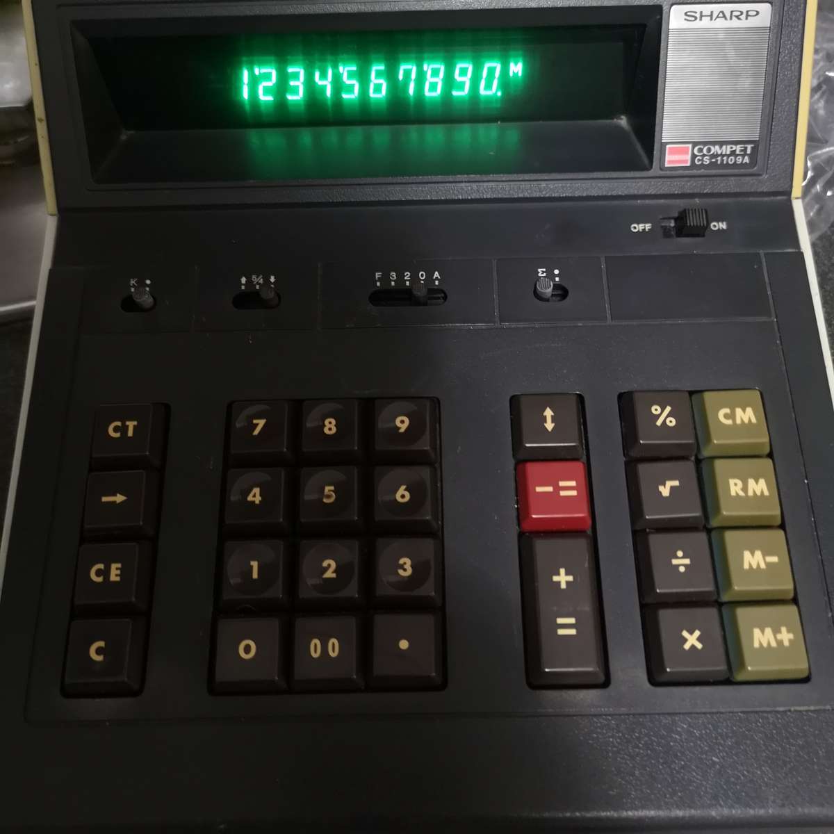 Vintage - SHARP Compet CS-1109A - Electronic Calculating Machine - late 1970s!