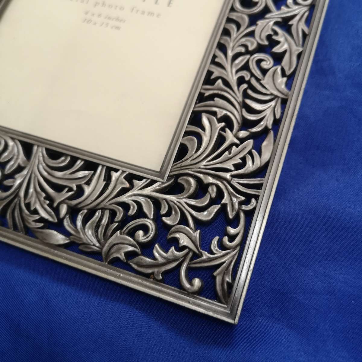 Life Style Metal Photo Frame- Vintage