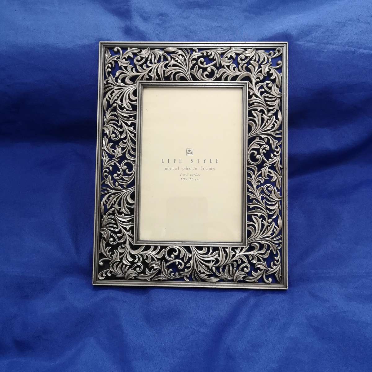 Life Style Metal Photo Frame- Vintage