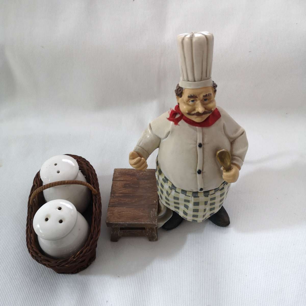 Italian Chef Figurine Figure Ornament Statue Model Salt & Peper Restaurant Home Decor