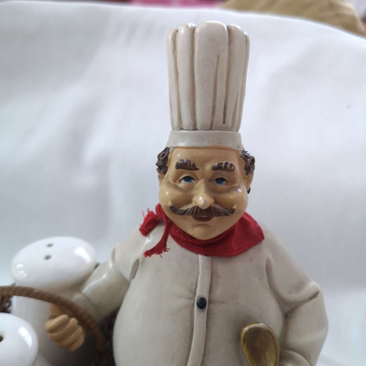 Italian Chef Figurine Figure Ornament Statue Model Salt & Peper Restaurant Home Decor