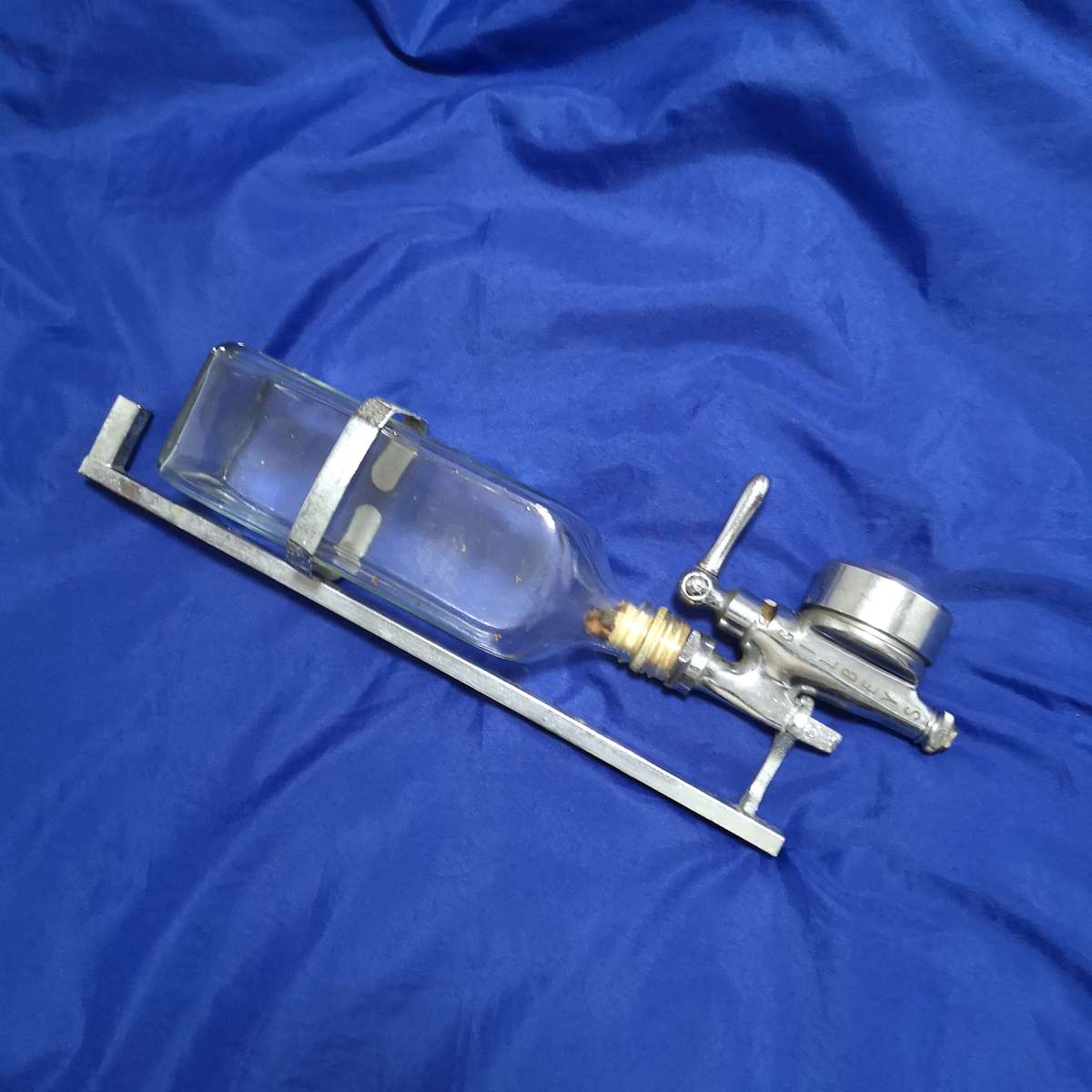 Vintage Bowkers Limited Sheffield Opal Deluxe Chrome Glass Bullseye Bar Optic- GILBEYS