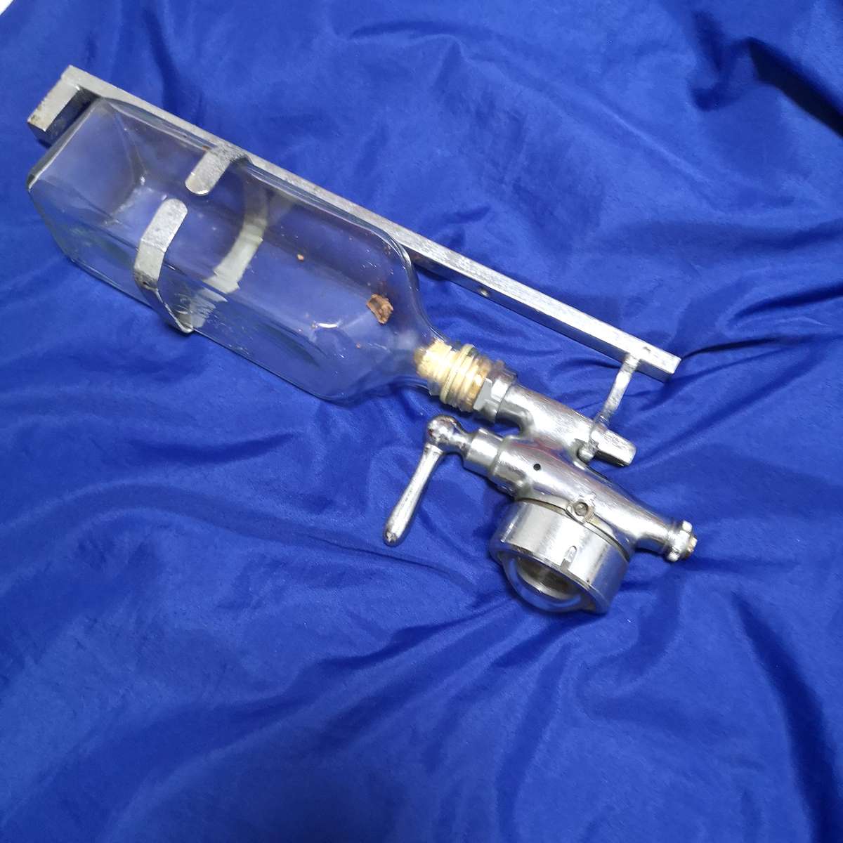 Vintage Bowkers Limited Sheffield Opal Deluxe Chrome Glass Bullseye Bar Optic- GILBEYS