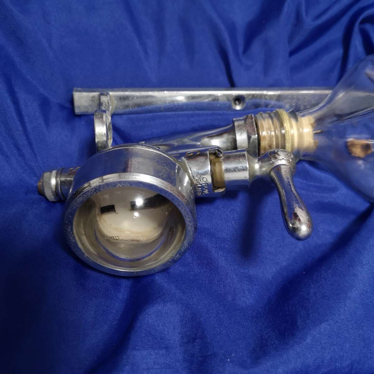 Vintage Bowkers Limited Sheffield Opal Deluxe Chrome Glass Bullseye Bar Optic- GILBEYS