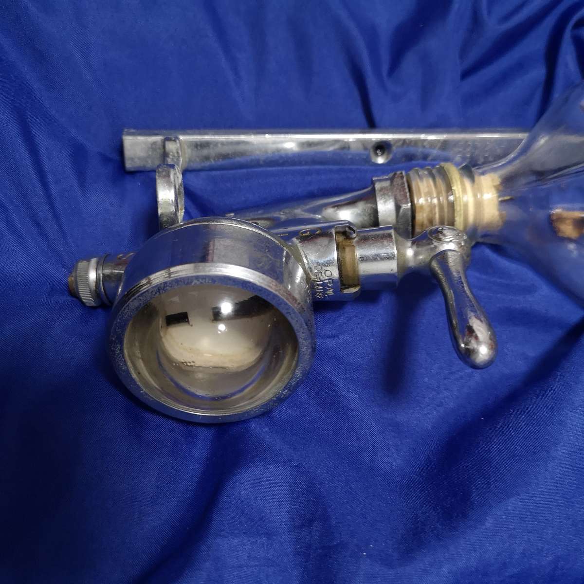 Vintage Bowkers Limited Sheffield Opal Deluxe Chrome Glass Bullseye Bar Optic- GILBEYS