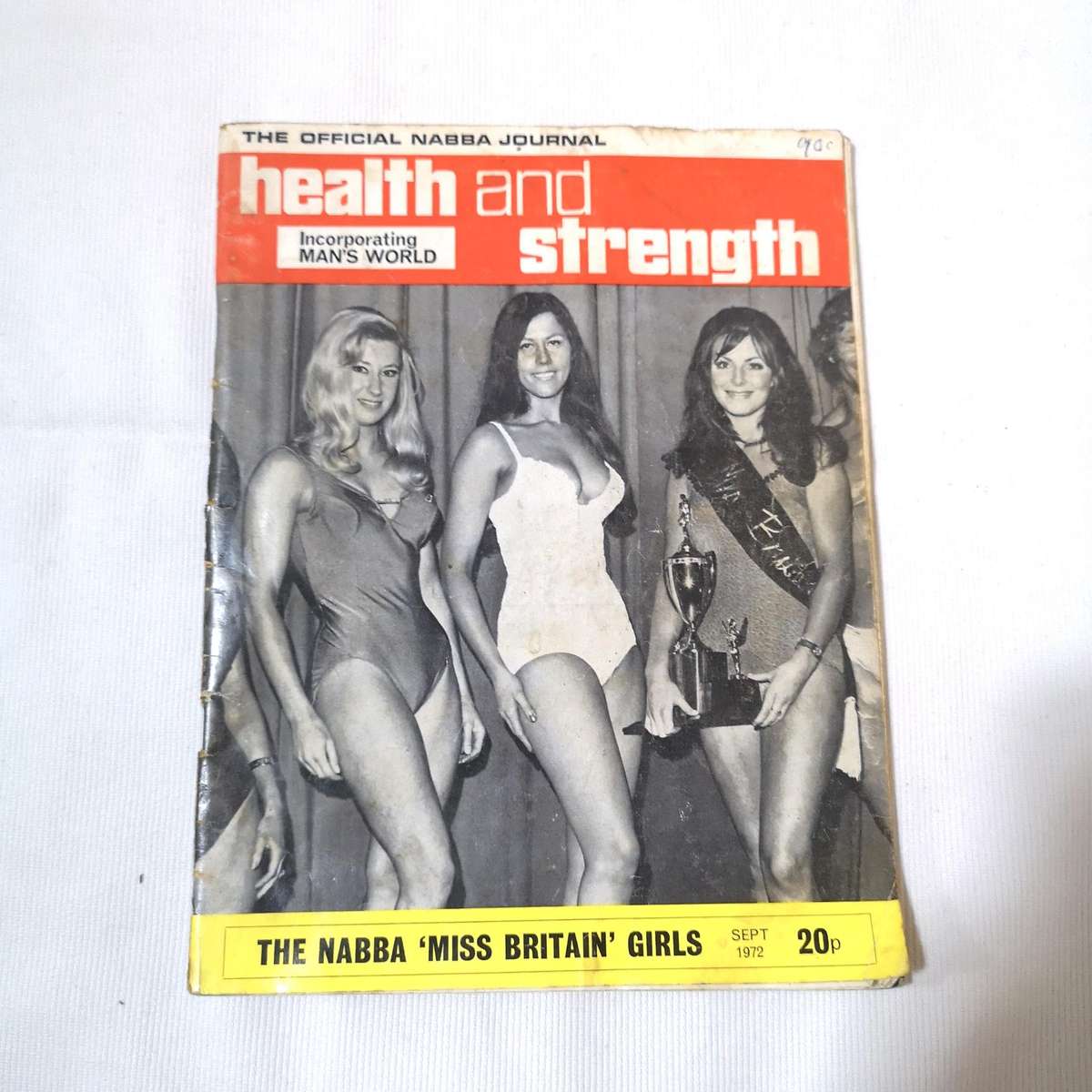 1971 HEALTH and STRENGTH bodybuilding muscle magazine NABBA GIRLS (UK)- Rare Vintage