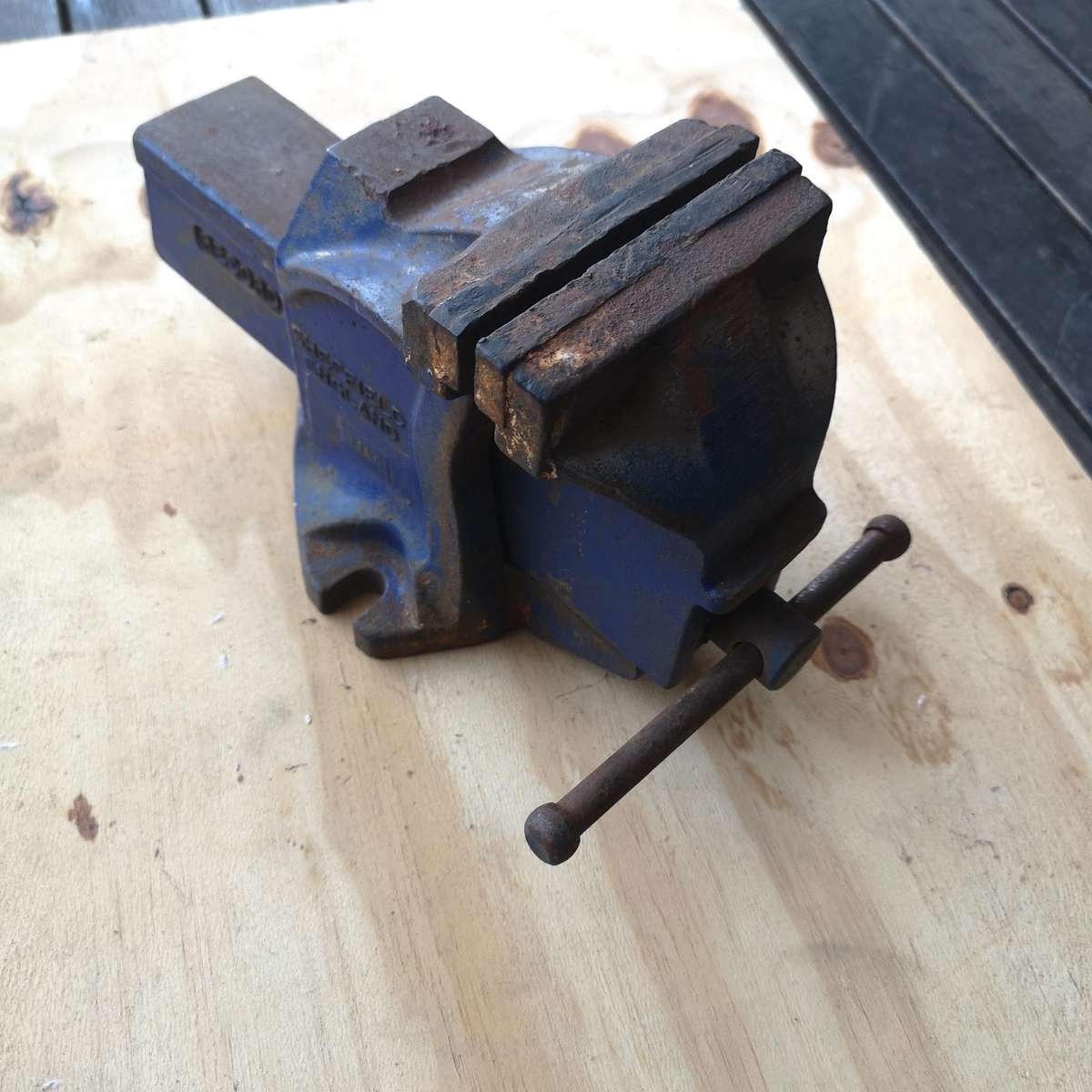 Record- Bench Vice 1Ton- Sheffield- Made in England