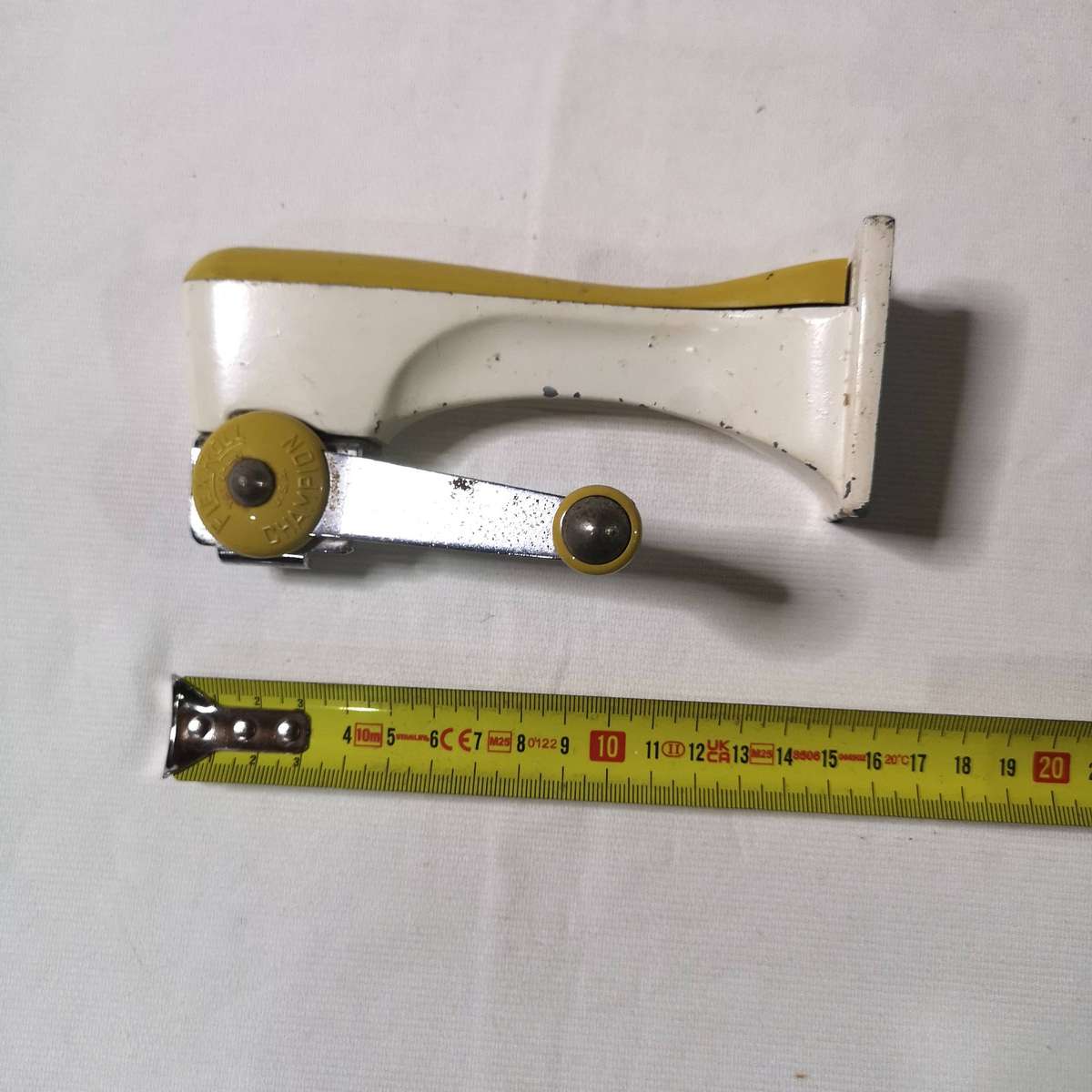 1950s Vaughan Flex Roll Champion Gold Hand Crank Can Opener