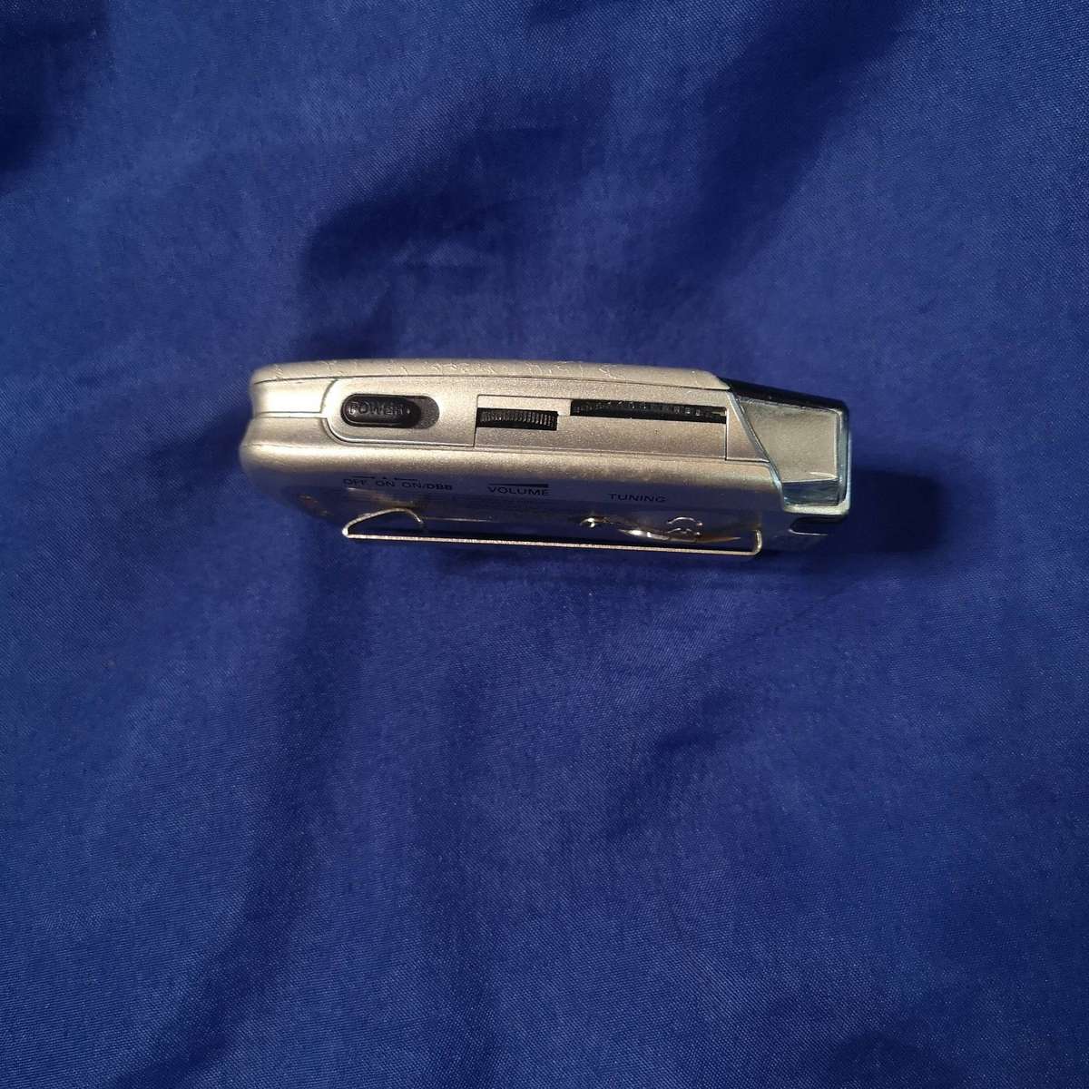 Rare vintage Philips AE6370 mini pocket analogue AM/FM stereo radio, working