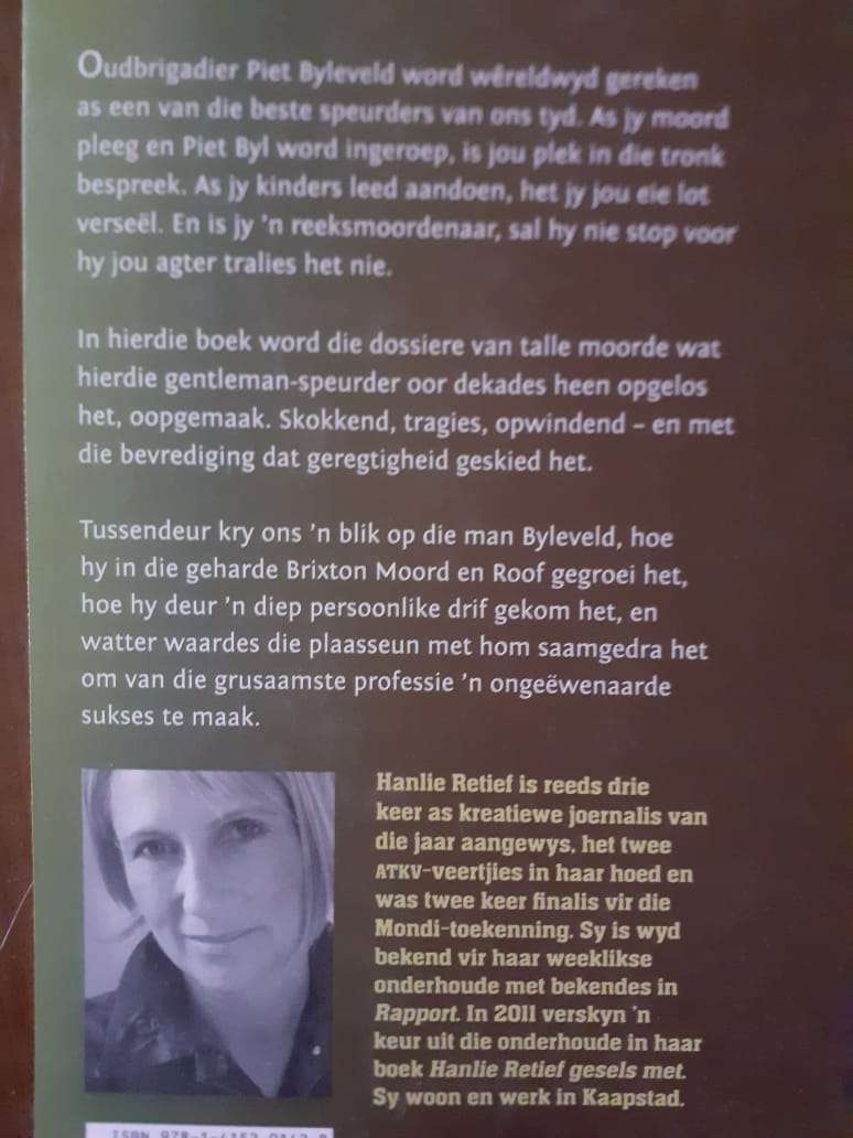 Byleveld - Dossier van 'n baasspeurder ~ Hanlie Retief