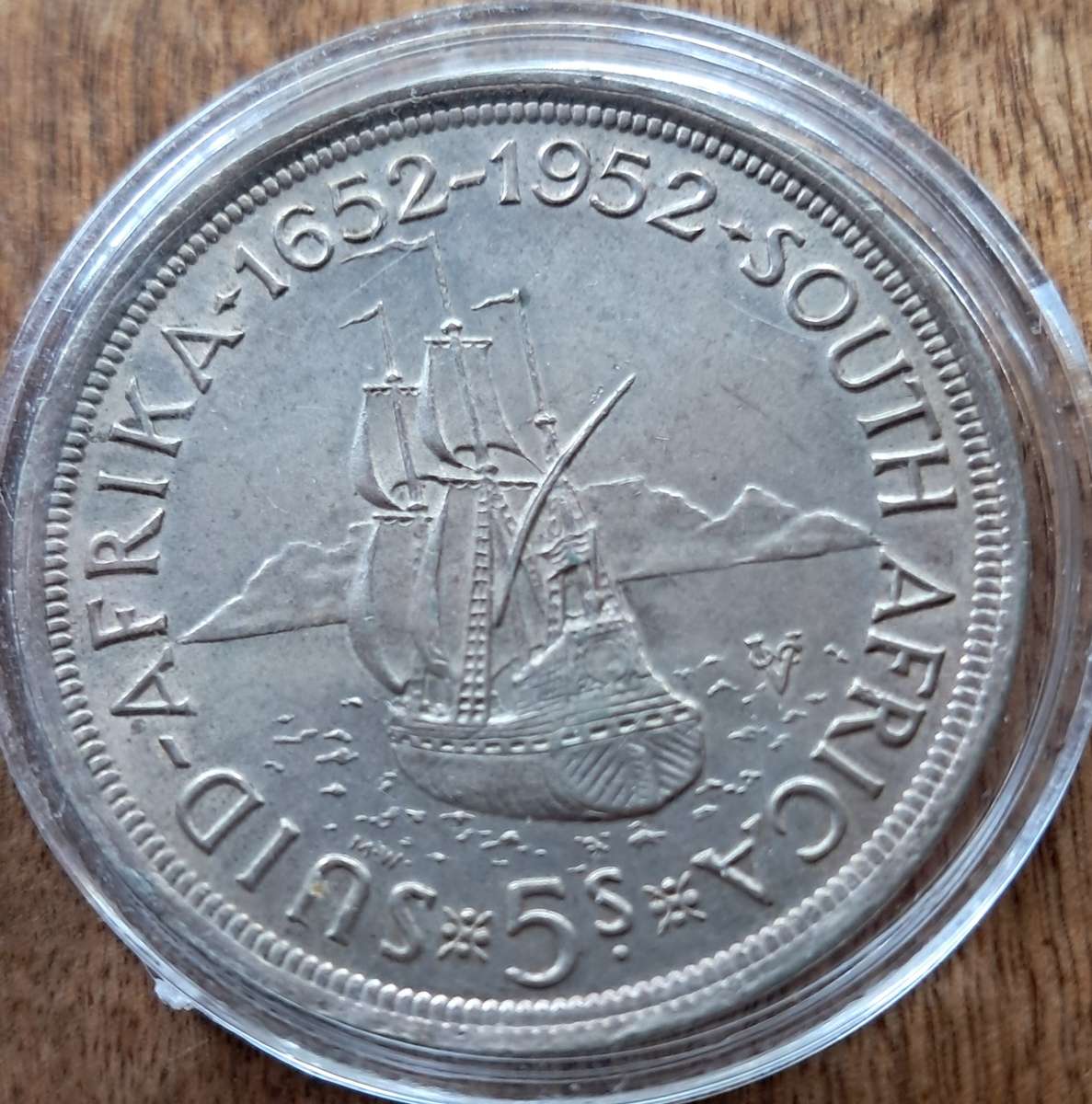 UNION OF SOUTH AFRICA - 1952  5 SHILLINGS - SILVER 0.500 - GEORGE VI - IN CAPSULE