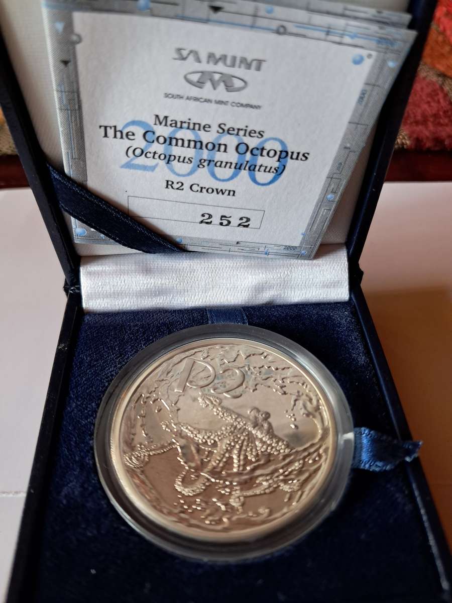 RSA: Silver R2 (1oz) Marine Series - Octopus" of 2000. Mint issue