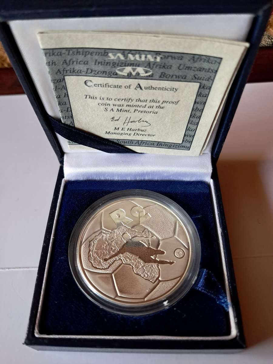 RSA: Silver R2 (1oz) Soccer - African Cup of Nations" of 1996. Mint issue