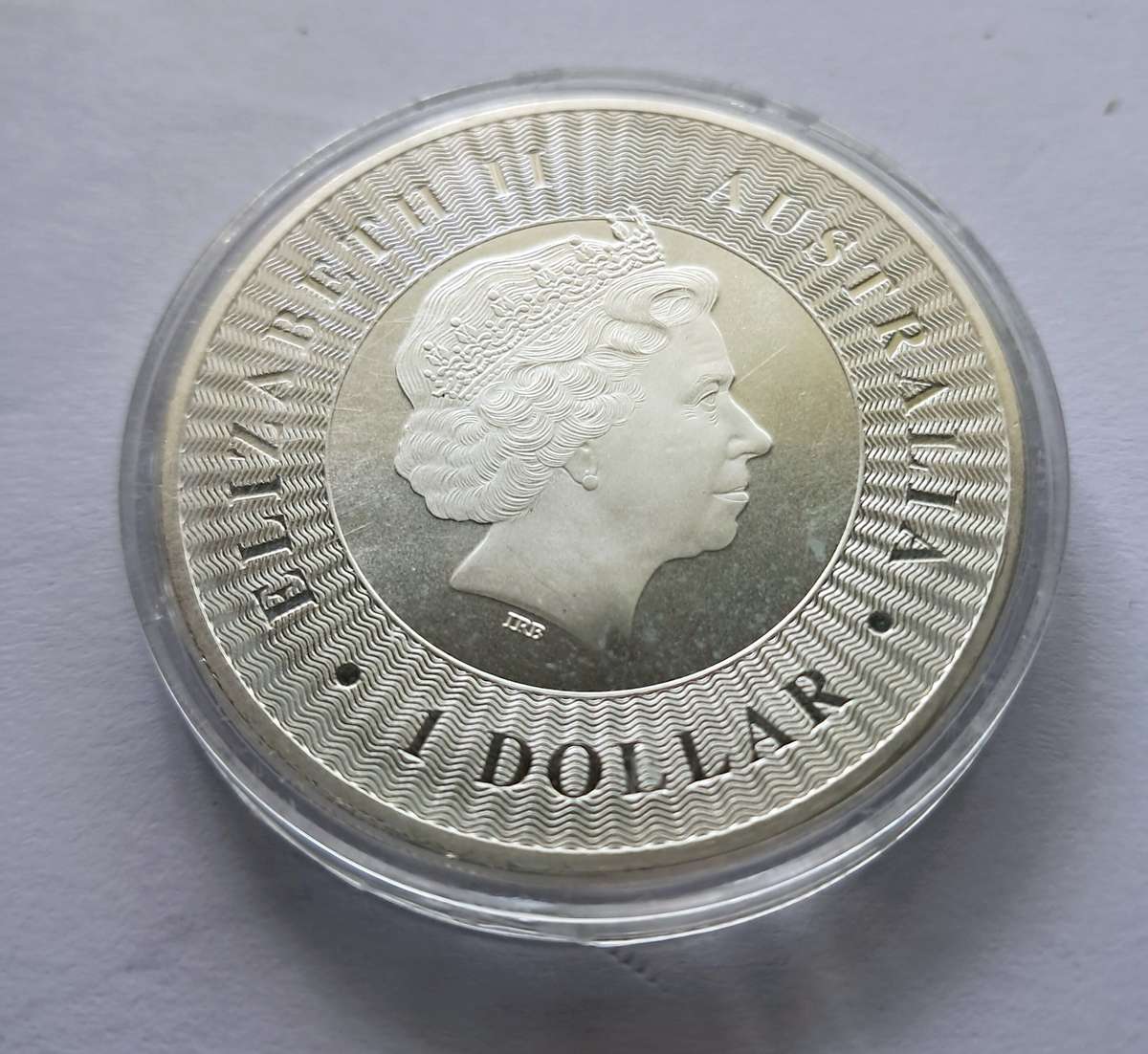 1 OZ  SILVER COIN - 2016 AUSTRALIAN KANGAROO Silver Coin IN CAPSULE