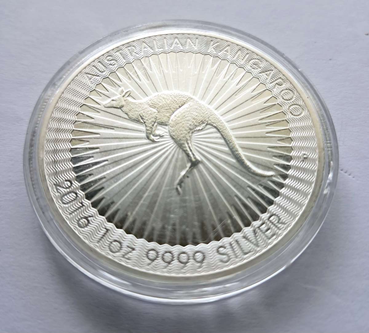 1 OZ  SILVER COIN - 2016 AUSTRALIAN KANGAROO Silver Coin IN CAPSULE