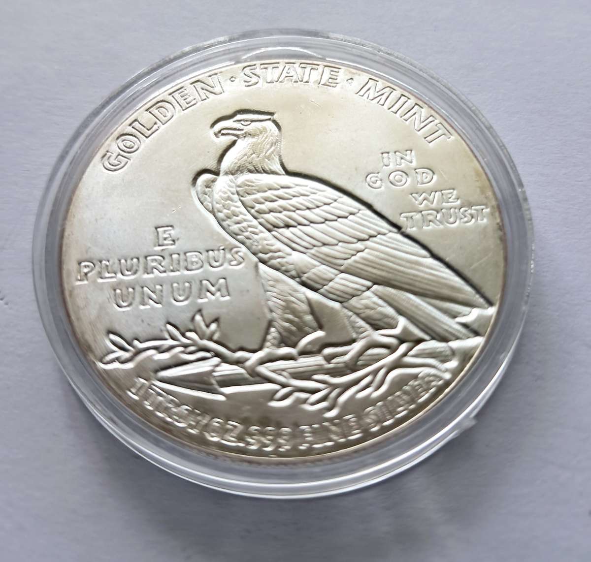 1 OZ  SILVER COIN - INCUSE INDIAN SILVER ROUND IN CAPSULE