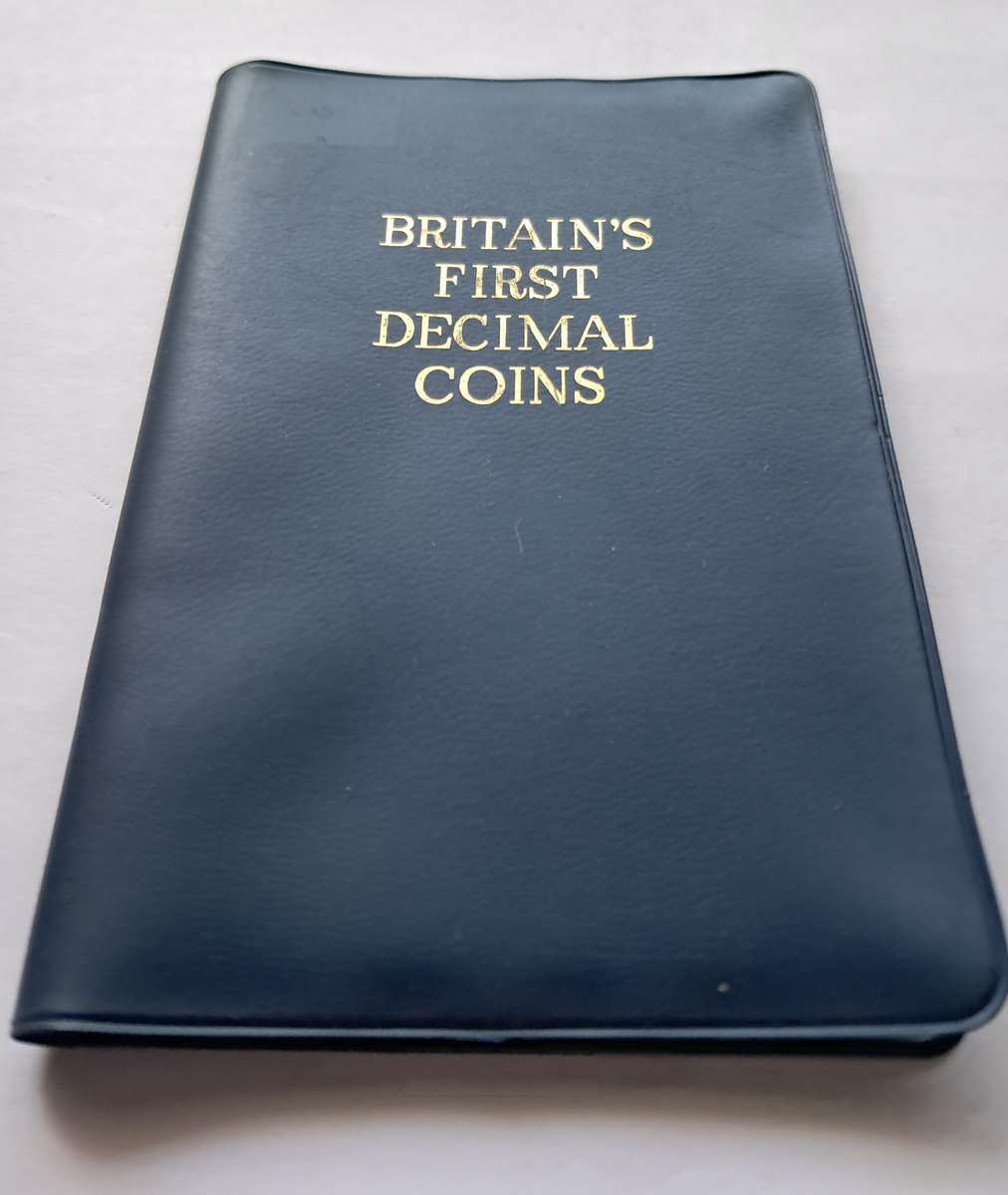 BRITAIN'S FIRST DECIMAL COINS IN BOOKLET - 1971