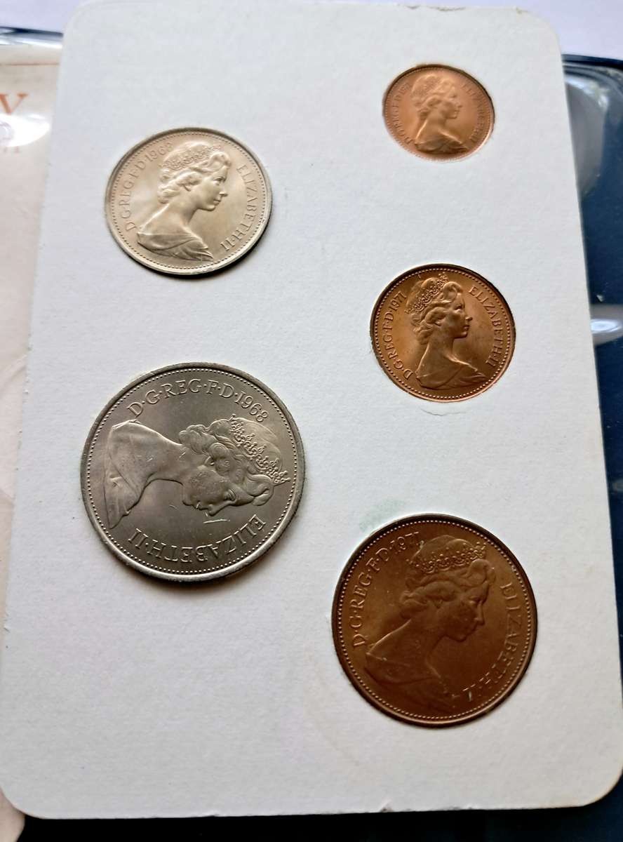 BRITAIN'S FIRST DECIMAL COINS IN BOOKLET - 1971