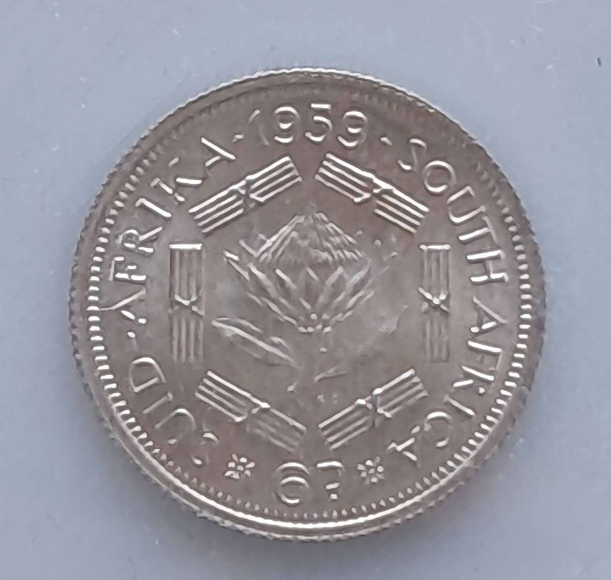 UNION OF SOUTH AFRICA  1959 Sixpence S196 UNC  Silver0.500. Copper0.500