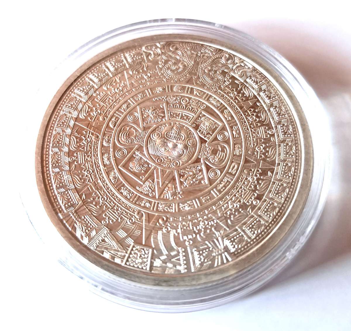 1 OZ  SILVER COIN - 1 oz AZTEC CALENDER COIN  (IN CAPSULE)