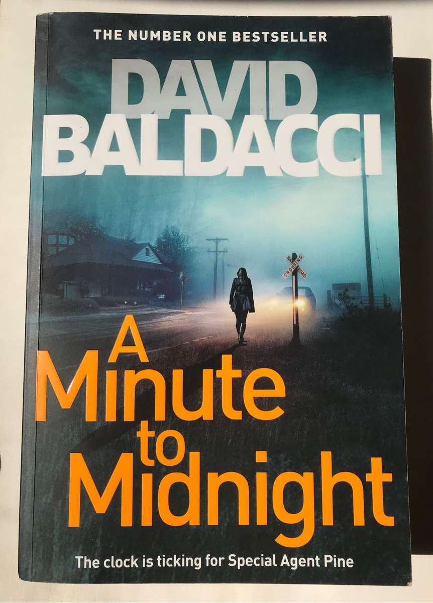 A minute to midnight by David Baldacci