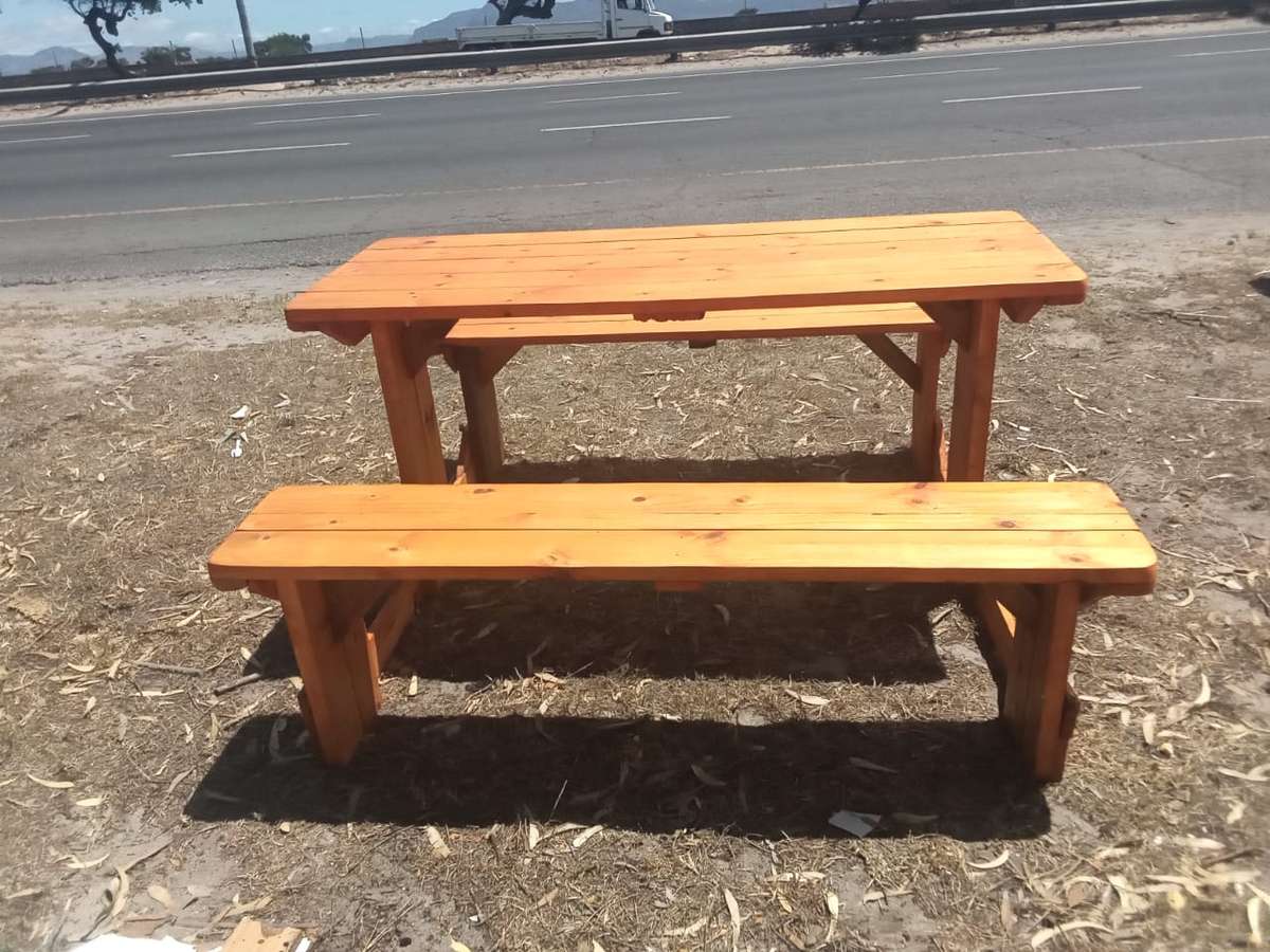 BENCHES - 6 SEATER