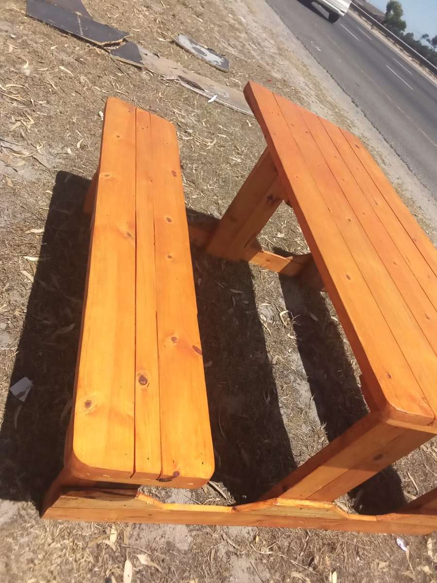 BENCHES - 6 SEATER