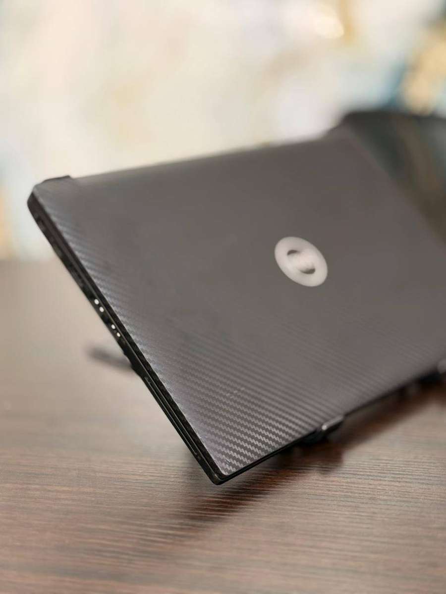 Dell Latitude 7390  Intel® Core i7-8650U Processor 8th Generation Intel Core i7