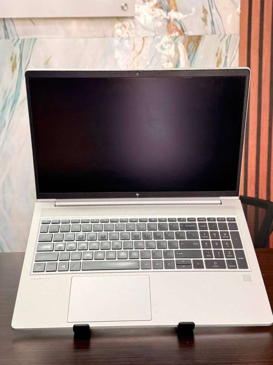 HP ProBook 650 G8  11th Gen Intel Core i5-1135G7 processor, with Intel Iris Xe Graphics