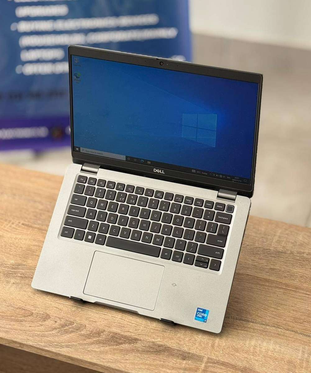 Dell Latitude 5320 , Intel Core i7vPro - 1135G7,  11th Generation